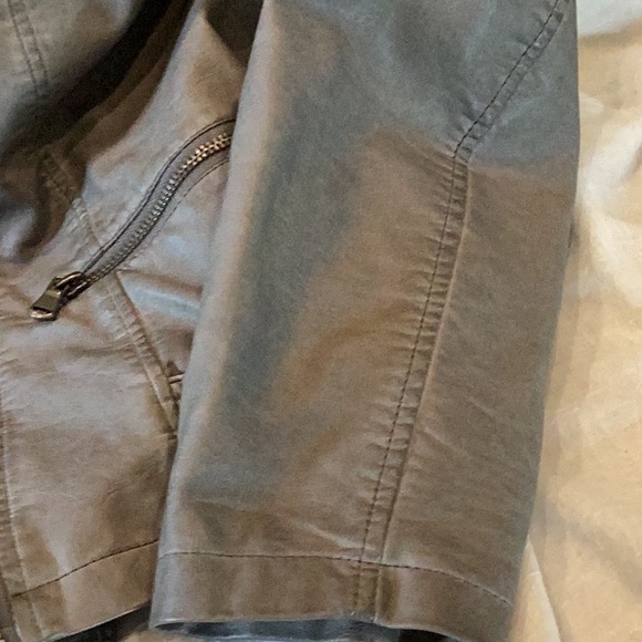 Gray moto jacket - Picture 8 of 8